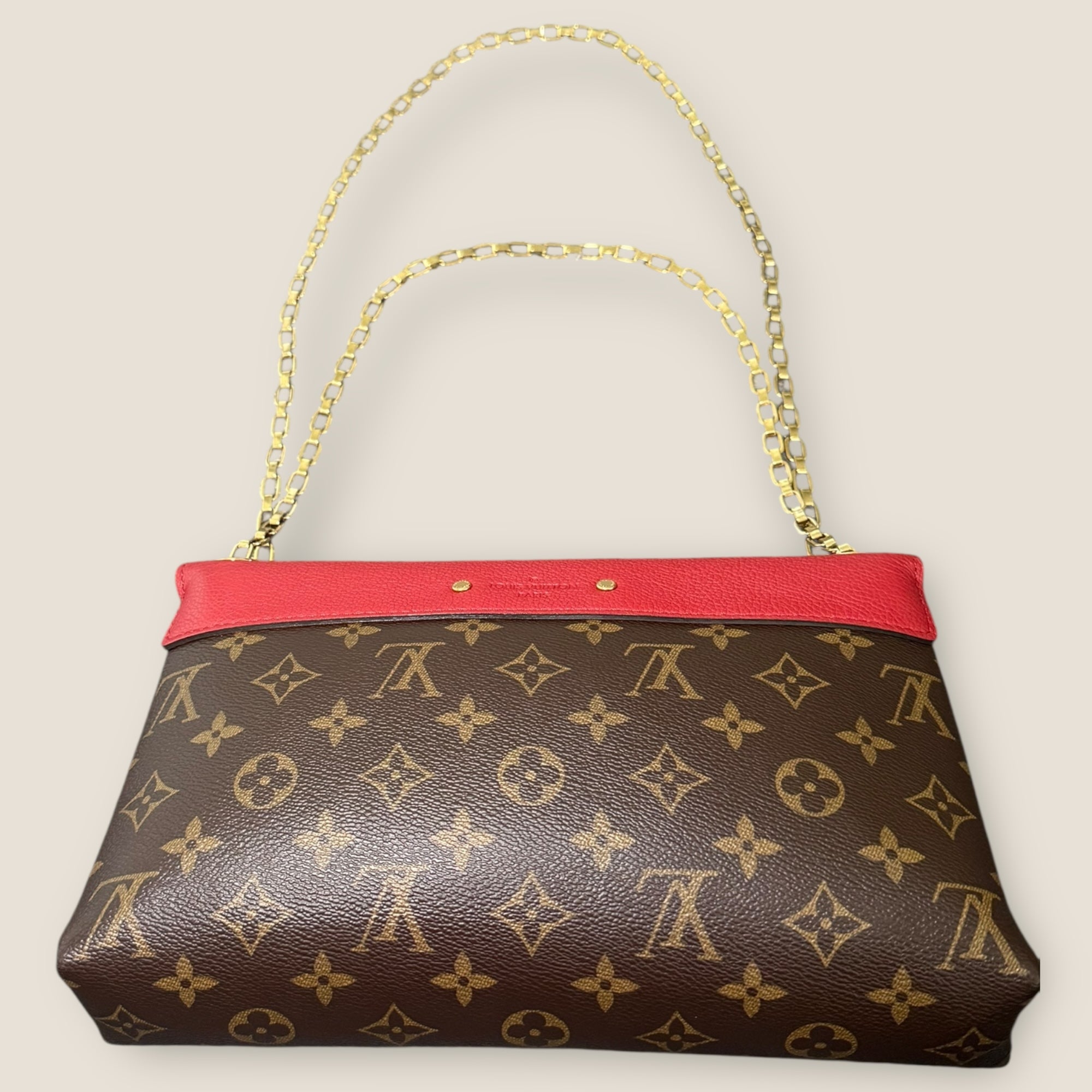 ❤️ Louis Vuitton Pallas Chain Shoulder Bag in Monogram & Cherry Red