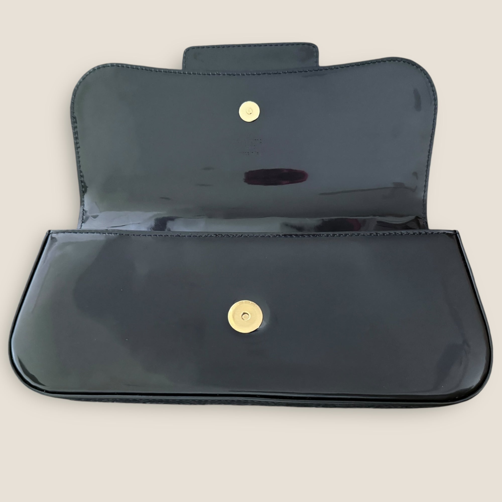 🗝️ Black Monogram Vernis Sobe Clutch