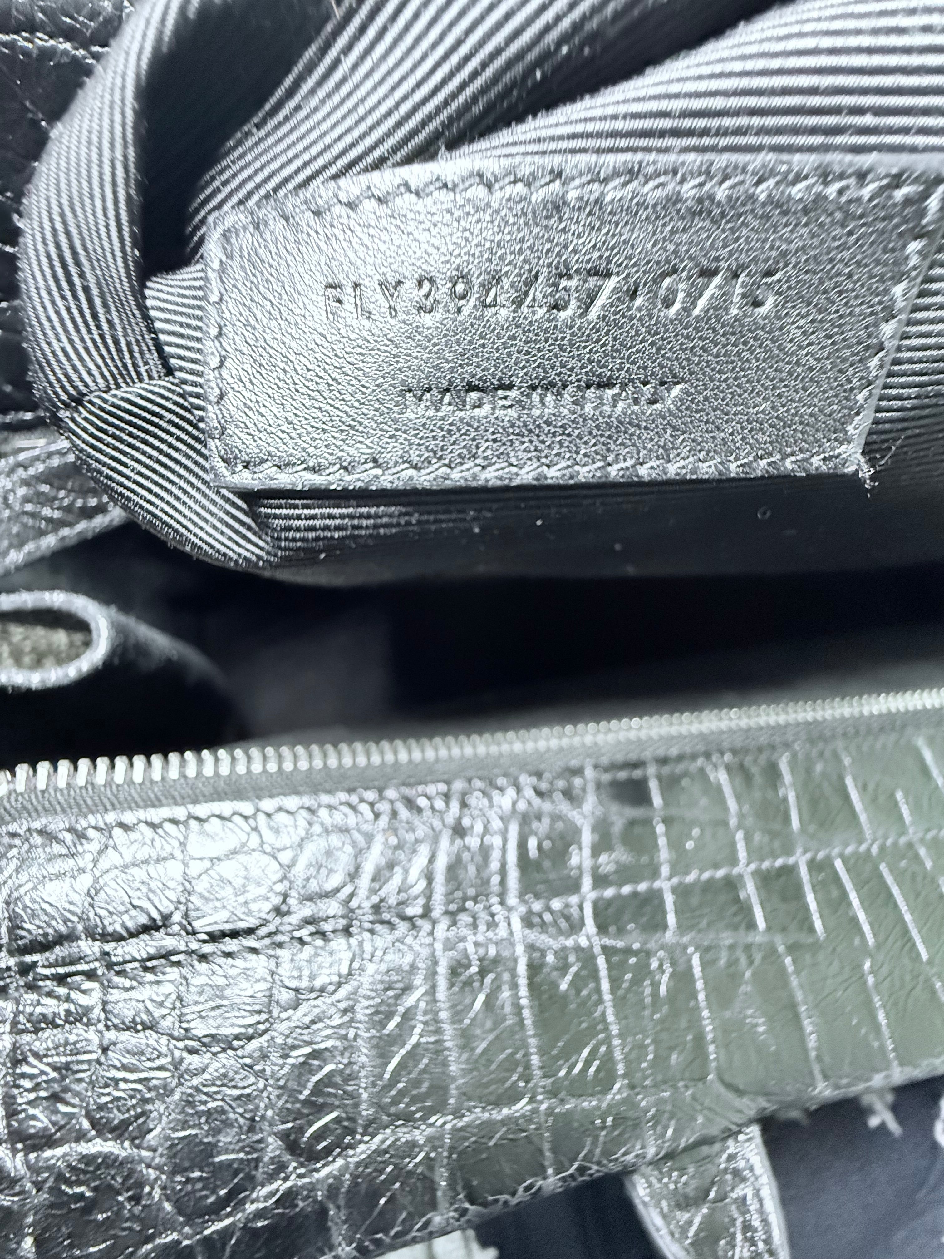 ♟️ Saint Laurent Sac de Jour – Black Croc-Embossed Leather