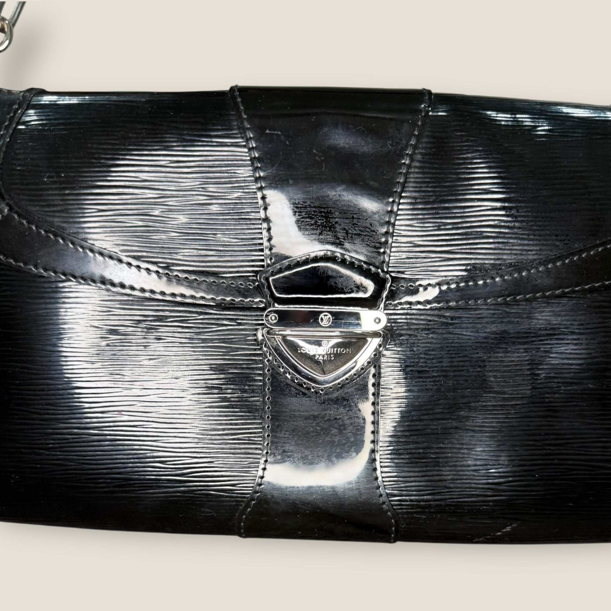 🖤 Louis Vuitton Montaigne Clutch – Epi Electric Leather