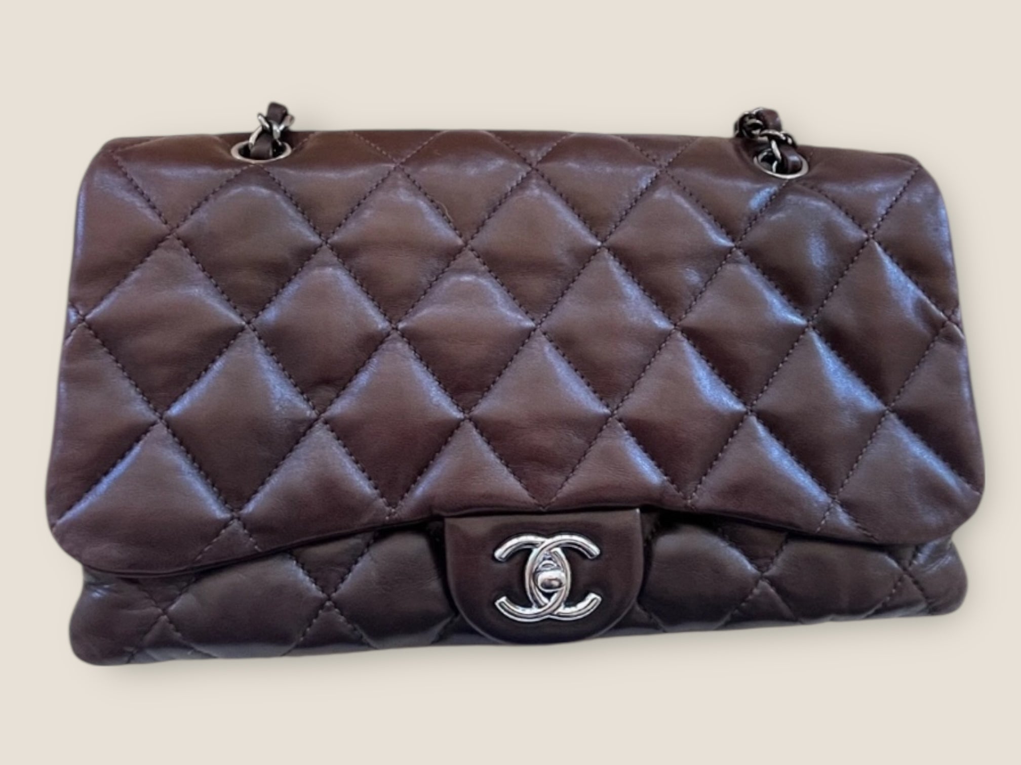 🍫 Chanel Classic Flap Bag in Chocolate Brown Lambskin – Silver Hardware