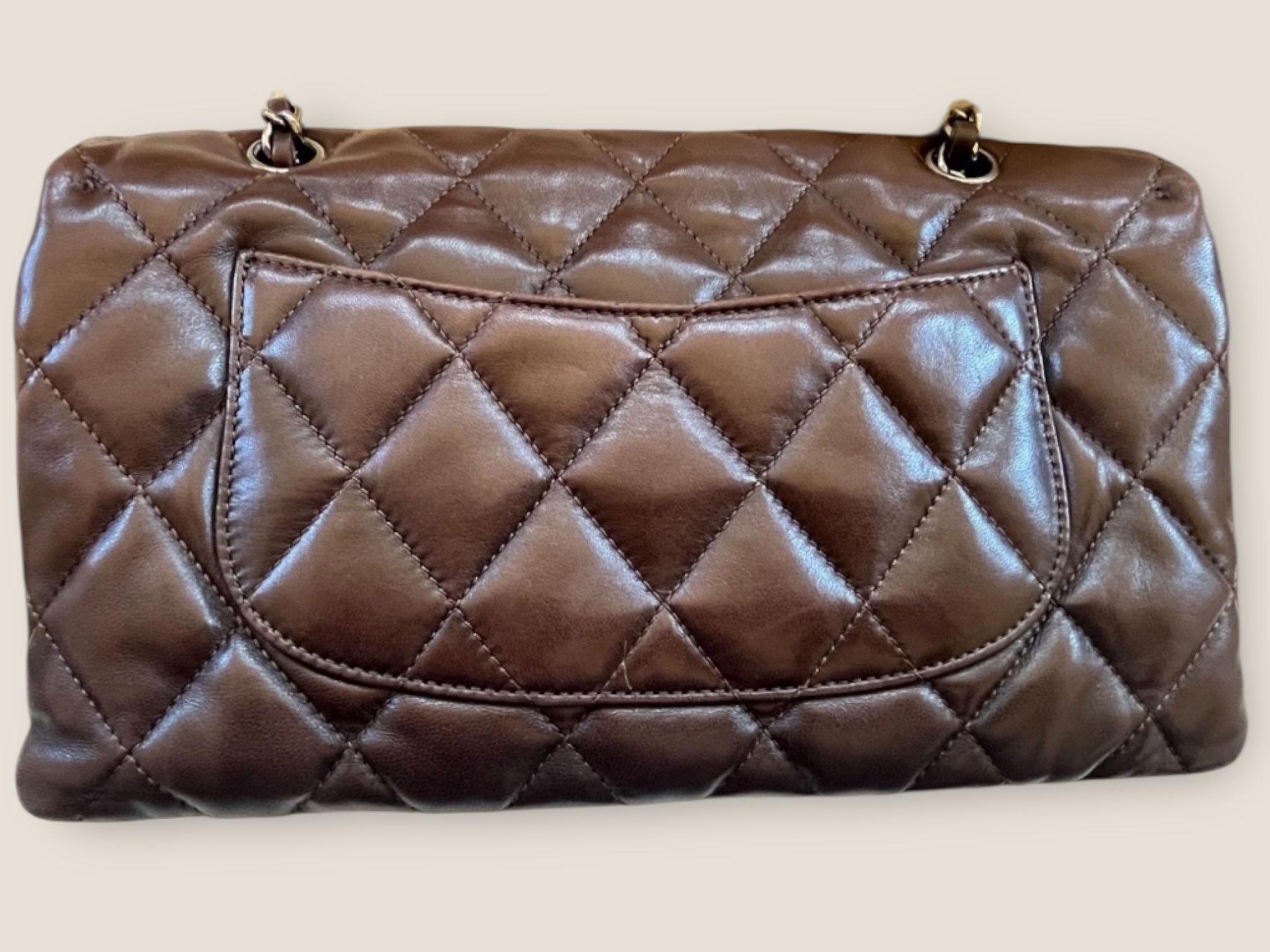 🍫 Chanel Classic Flap Bag in Chocolate Brown Lambskin – Silver Hardware
