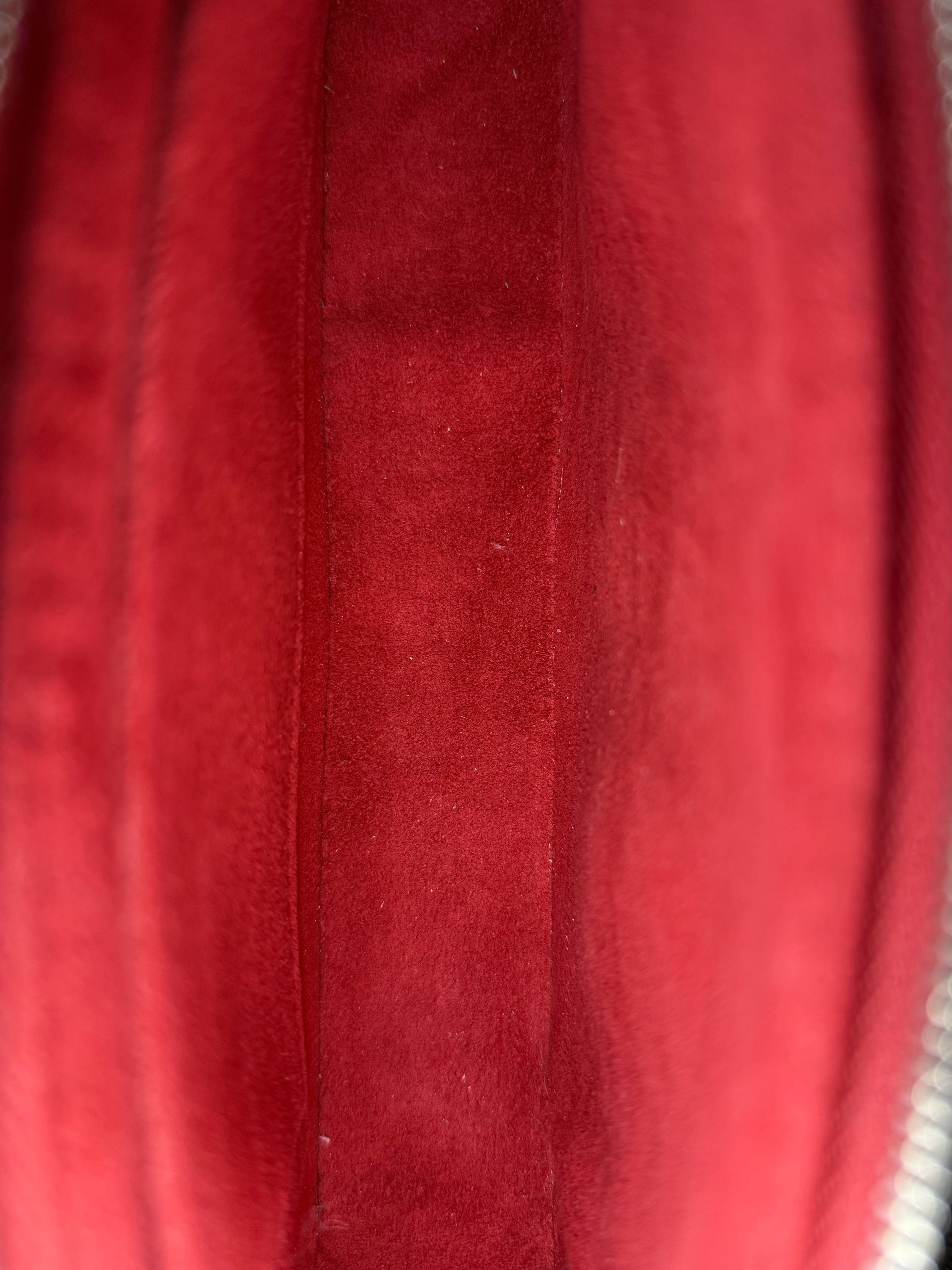 š Louis Vuitton Epi Leather Pochette Accessoires ā Cherry Red