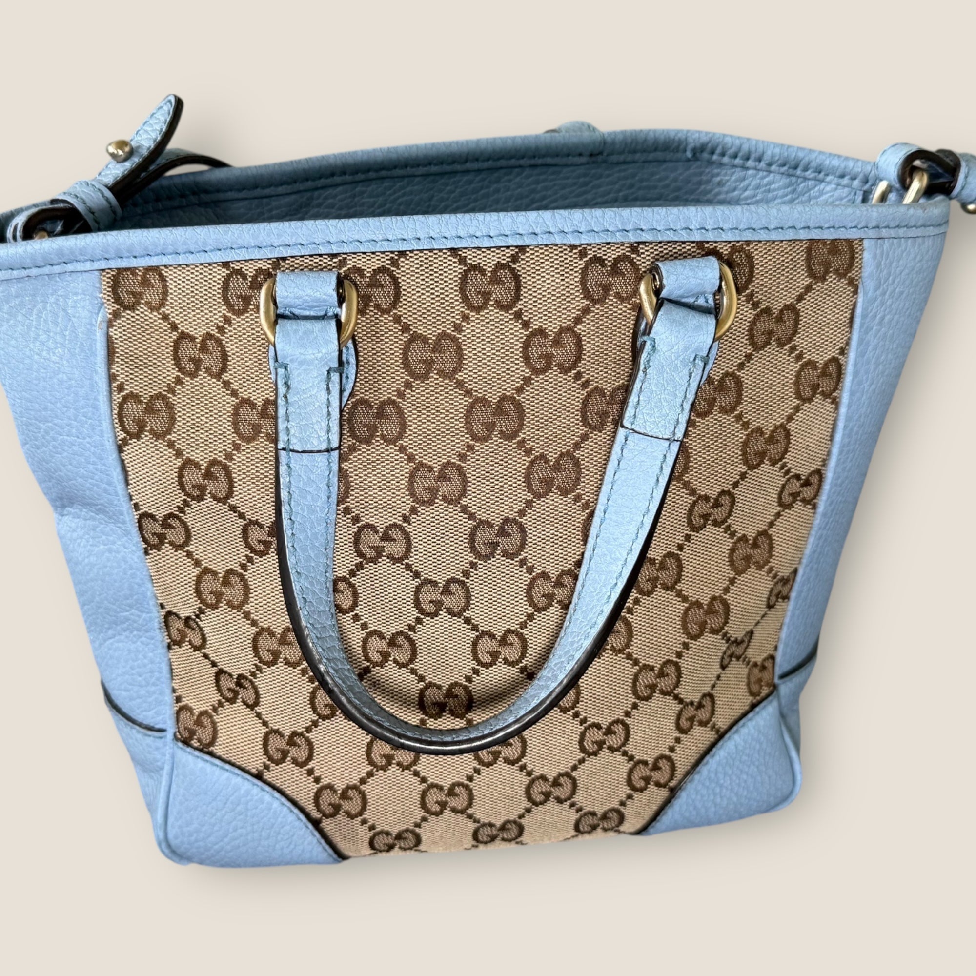 🦋 Gucci Bree GG Supreme Tote