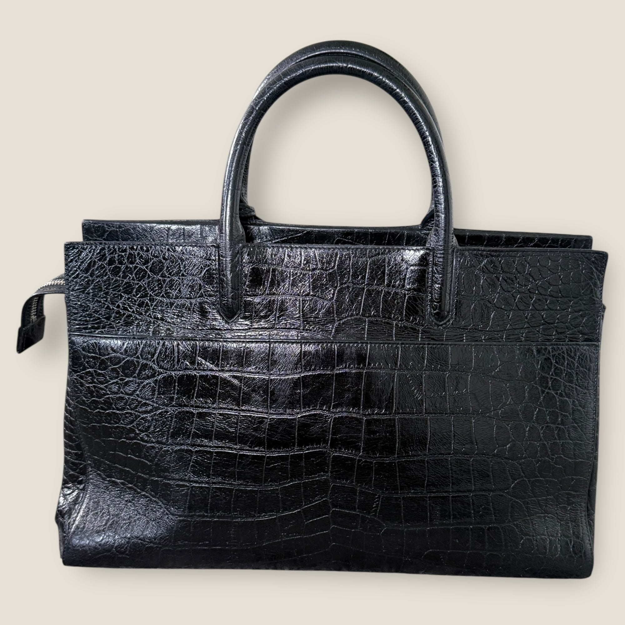 ♟️ Saint Laurent Sac de Jour – Black Croc-Embossed Leather