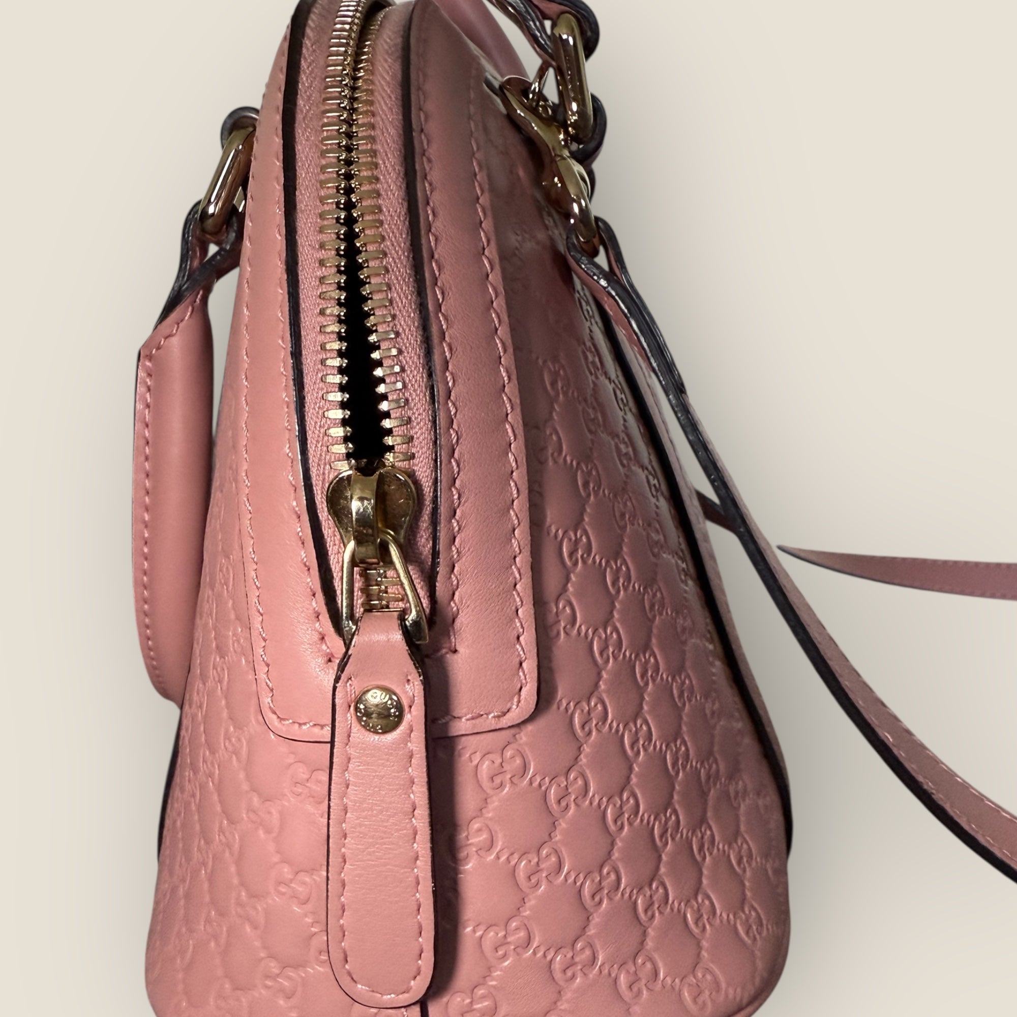 🌸 Gucci Microguccissima - Pink Dome Satchel