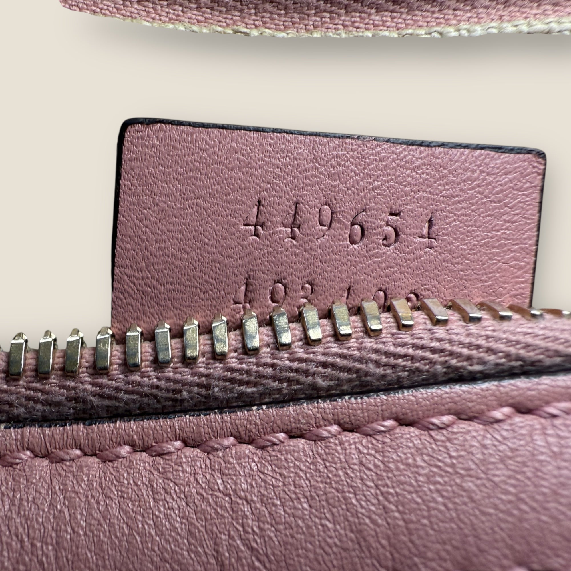 🌸 Gucci Microguccissima - Pink Dome Satchel
