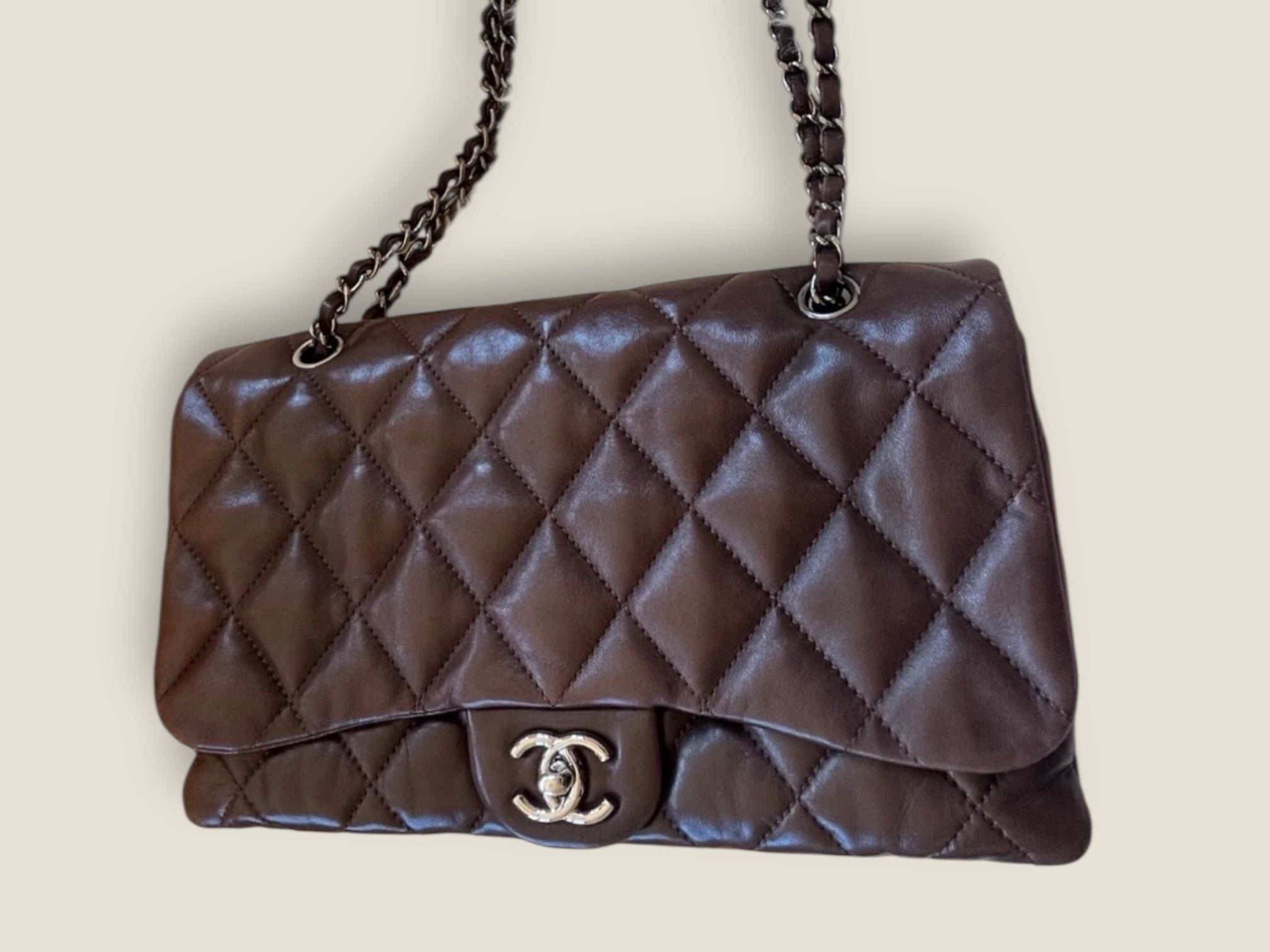 🍫 Chanel Classic Flap Bag in Chocolate Brown Lambskin – Silver Hardware
