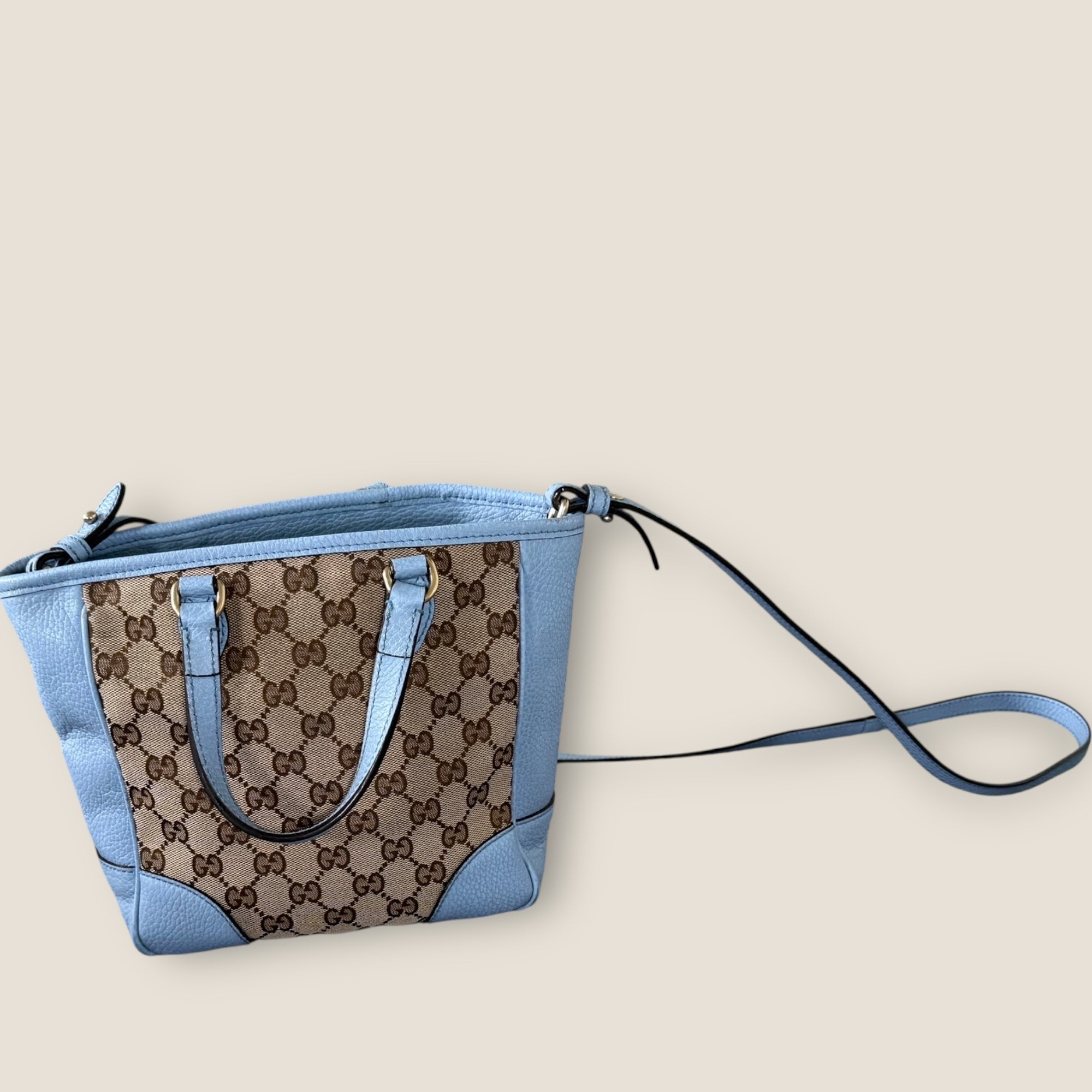 🦋 Gucci Bree GG Supreme Tote