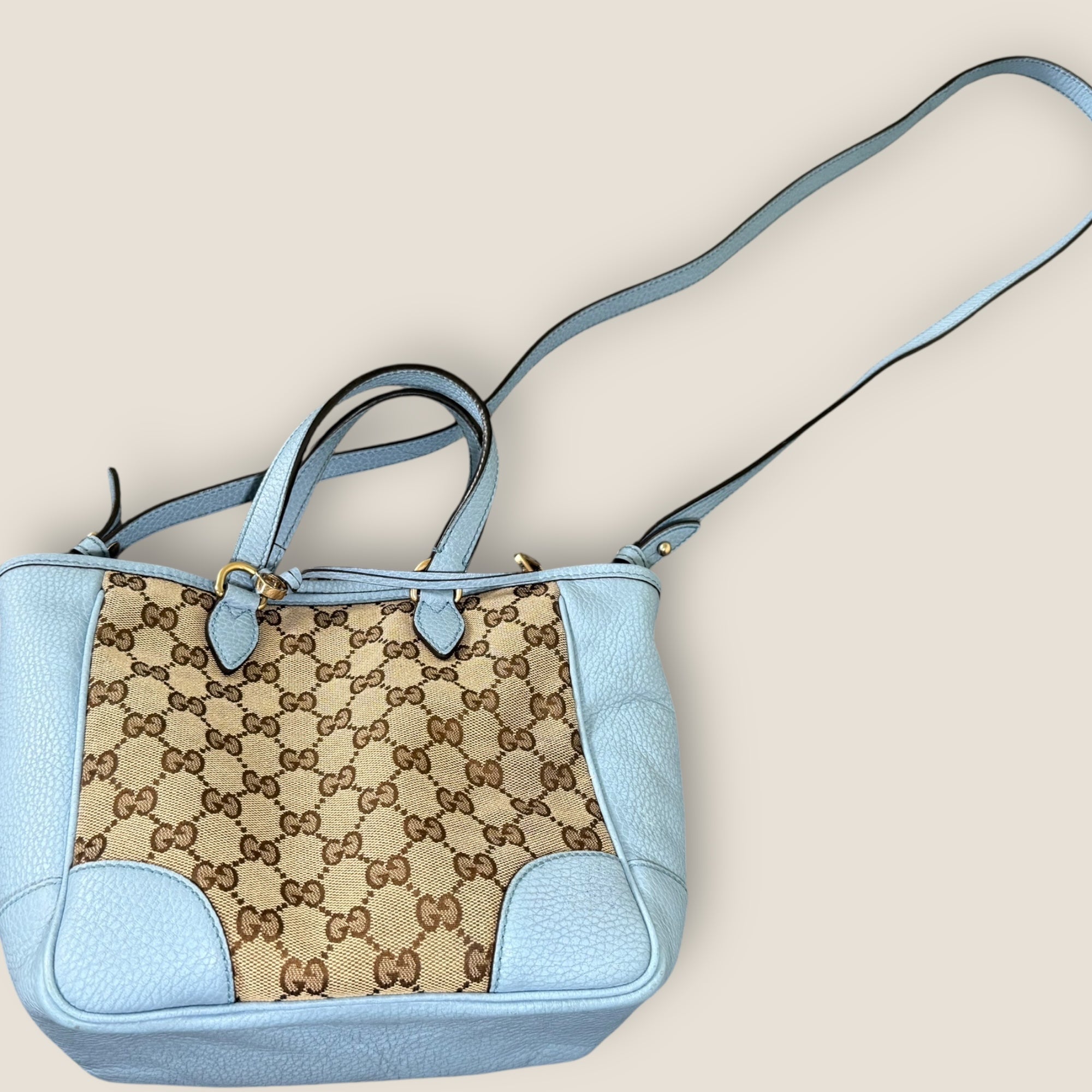 🦋 Gucci Bree GG Supreme Tote